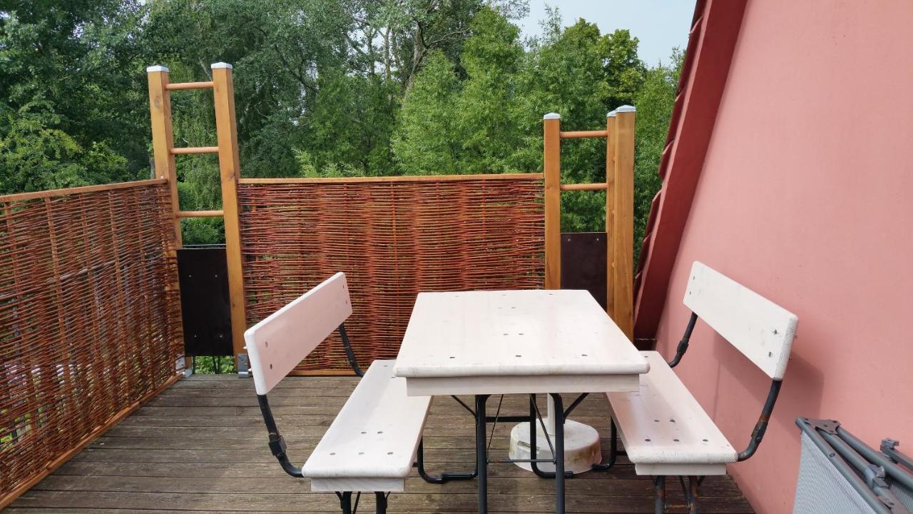 Haus Am Teich - Teichblick Apartment เฟมาร์น ภายนอก รูปภาพ